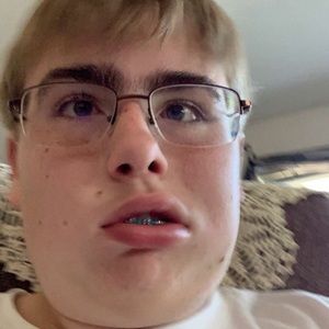 Meet your Posher, Ashten